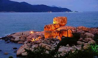 HQH Sea View Apartment