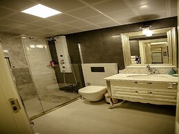 Lion Park Suites & Residence Hotel