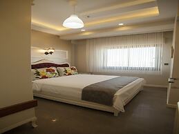 Lion Park Suites & Residence Hotel