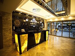 Lion Park Suites & Residence Hotel