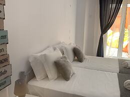 Santo Amaro Guest House