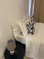 Santo Amaro Guest House