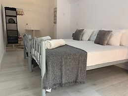 Santo Amaro Guest House