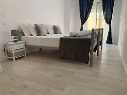 Santo Amaro Guest House