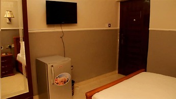 Hi Point Hotel & Suites