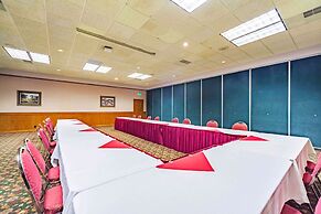 Suburban Studios I-80 Grand Island