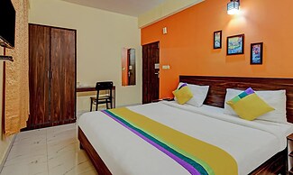 Itsy Hotels Royal Monarch