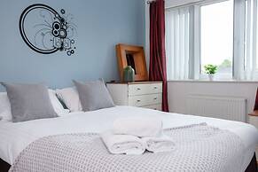 Lakeside view - Manchester townhouse