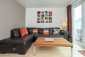 Lakeside view - Manchester townhouse