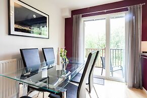 Lakeside view - Manchester townhouse