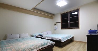 Palgongsan Youth Hostel