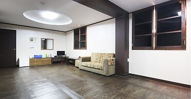 Palgongsan Youth Hostel