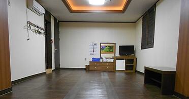 Palgongsan Youth Hostel