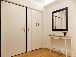 Plaka Hidden Jewel - Acropolis