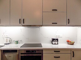 Plaka Hidden Jewel - Acropolis