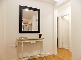 Plaka Hidden Jewel - Acropolis