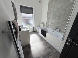 Reads Luxury Apartments