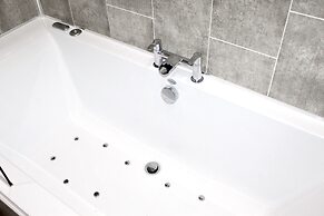 Reads Luxury Apartments