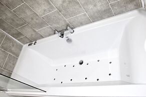 Reads Luxury Apartments