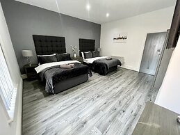 Reads Luxury Apartments