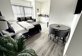 Reads Luxury Apartments