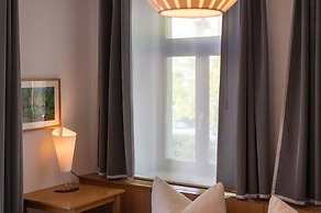 Pension an der Pillnitzer Schlossfaehre