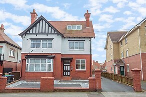 Cherry Property - Pineapple Suite