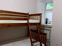 Friends Forever - Hostel
