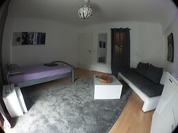 Ferien & Messe Wohnung K140