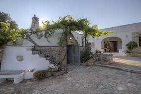Trullo del Falegname Ostuni by Typney