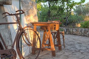Trullo del Falegname Ostuni by Typney