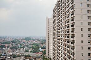 Homey Studio Apartment at Margonda Residence 3