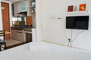 Homey Studio Apartment at Margonda Residence 3