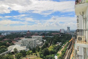 Best Location Studio Park View Condominium Apartment