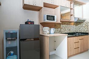 Best Homey Studio at The Oasis Apartment