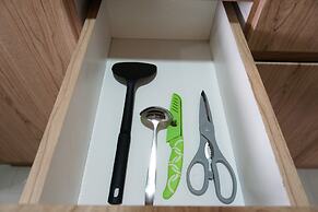 Best Homey Studio at The Oasis Apartment