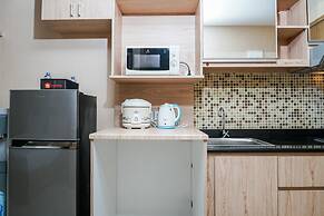 Best Homey Studio at The Oasis Apartment