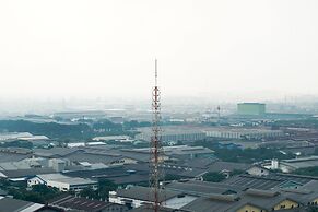 Best Homey Studio at The Oasis Apartment