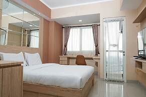 Best Homey Studio at The Oasis Apartment