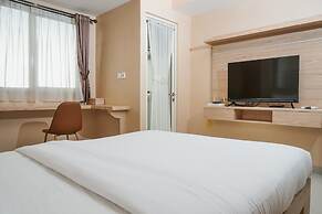 Best Homey Studio at The Oasis Apartment