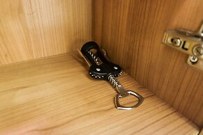 Modern Studio @ Mustika Golf Apartment