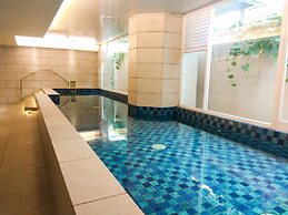 Modern Studio @ Mustika Golf Apartment