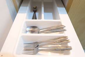 Comfortable and Clean Studio at The Oasis Apartment