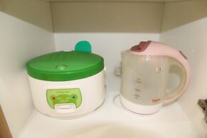 Comfy Studio Mustika Golf Residence Apartment