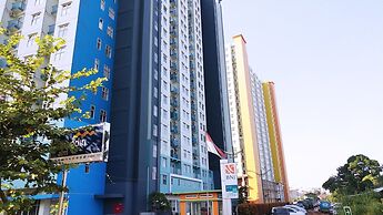 Modern 1BR Apartment at Pancoran Riverside