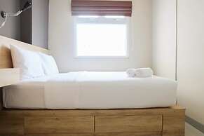 Modern and Bright 2BR Green Pramuka Apartment