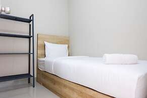 Modern and Bright 2BR Green Pramuka Apartment