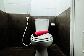 Nice Studio at Green Pramuka Apartment