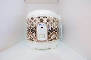 Nice Studio at Green Pramuka Apartment