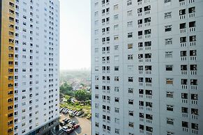 Nice Studio at Green Pramuka Apartment